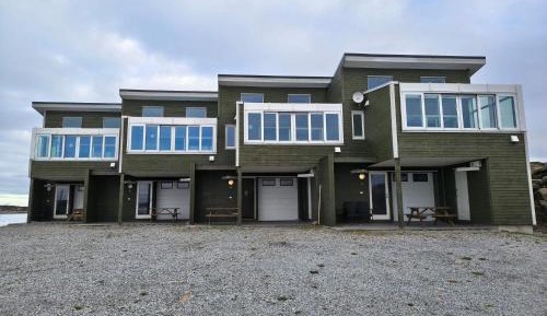Three-Bedroom Vacation Home 