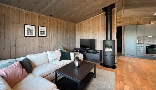 Three-Bedroom Vacation Home 