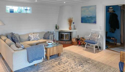 Three-Bedroom Vacation Home 