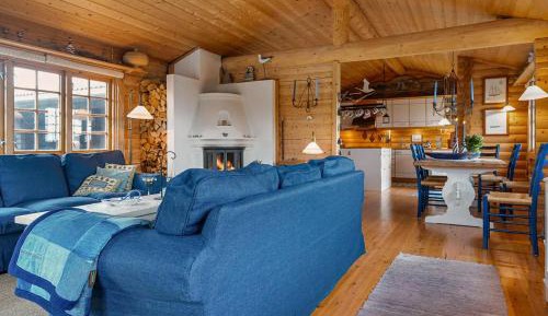 Five-Bedroom Holiday Home
