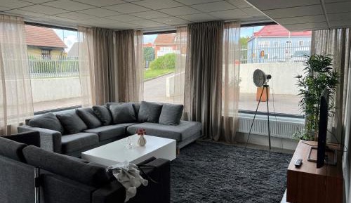 Three-Bedroom Deluxe Apartment