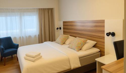 Large Double Room