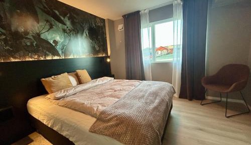 Two-Bedroom Apartment with Mountain View
