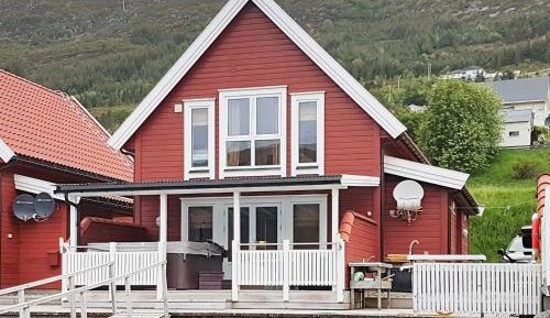 Four-Bedroom Vacation Home