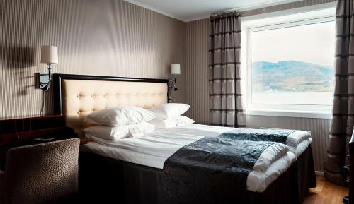 Master Suite with Sea View