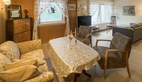 Three-Bedroom Vacation Home 