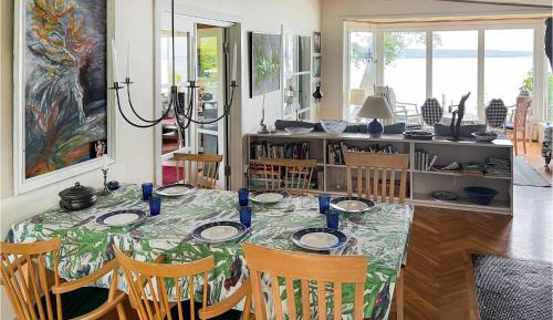 Three-Bedroom Vacation Home 