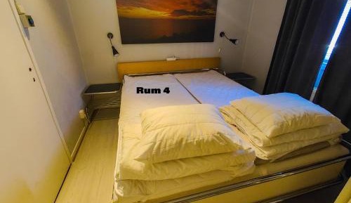 Quadruple Room with Shared Bathroom