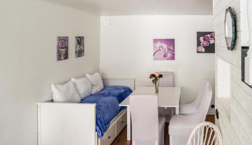 Three-Bedroom Vacation Home 
