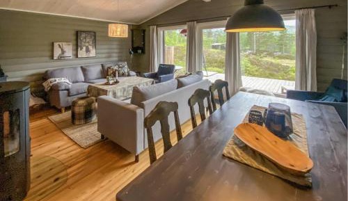 Three-Bedroom Vacation Home 