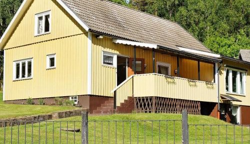 Three-Bedroom Vacation Home 