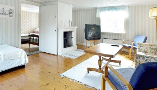 Two-Bedroom Holiday Home