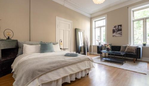Superior King Room