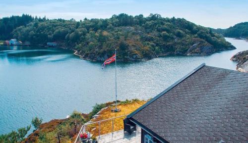 Three-Bedroom Vacation Home 