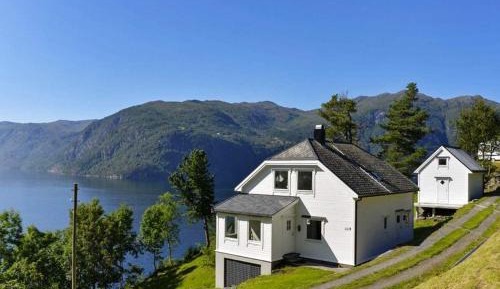 Four-Bedroom Vacation Home