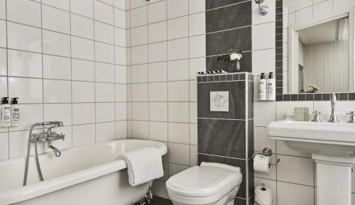 Suite with City View
