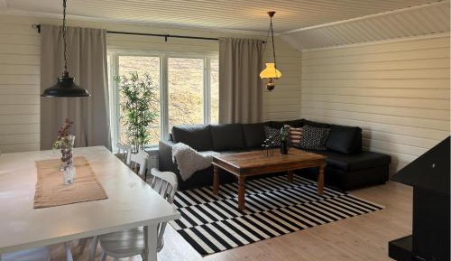 Three-Bedroom Vacation Home 