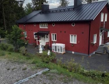 One-Bedroom Apartment with Garden View