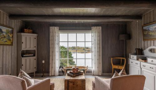 Remote Fisherman’s Cabin - Boat Transportation Included
