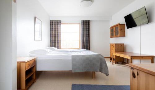 One-Bedroom Apartment with Sauna