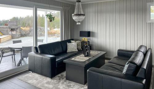 Three-Bedroom Vacation Home 