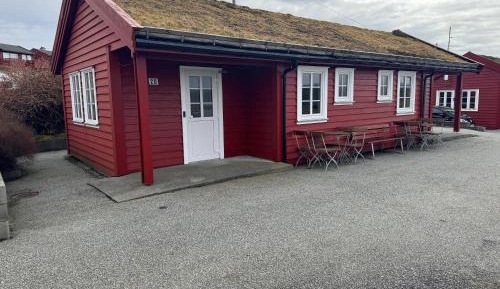 One-Bedroom Cottage