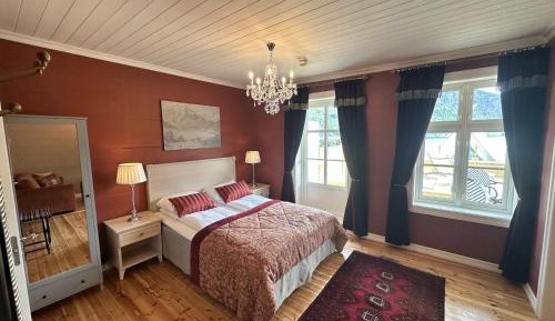 Historic Junior Suite with Balcony and Fjord View