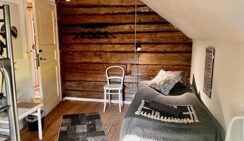 Quadruple Room with Shared Bathroom
