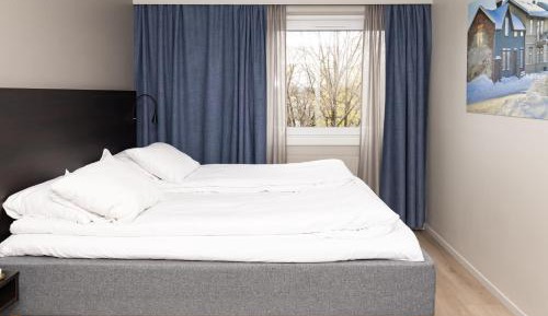Standard Queen Room
