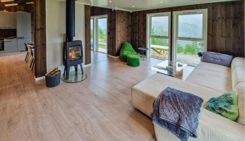 Three-Bedroom Vacation Home 