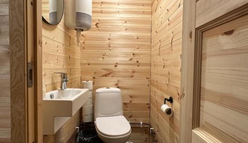 Quadruple Room with Shared Bathroom