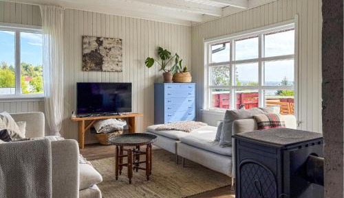 Three-Bedroom Vacation Home 