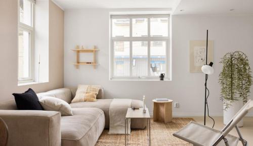 Apartment with Garden View