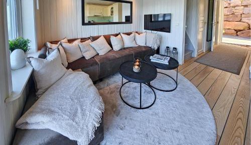 Three-Bedroom Vacation Home 