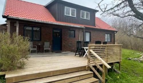 Five-Bedroom Holiday Home