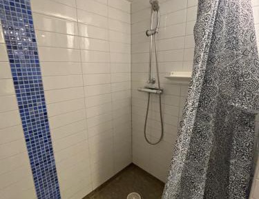 Hostel - Quadruple Room with Shared Bathroom