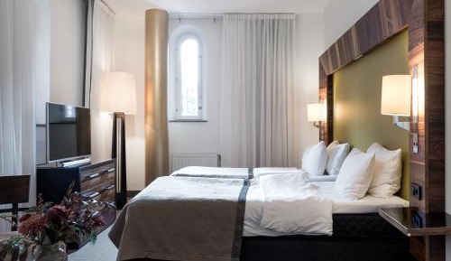 Deluxe Double Room - Spa Not Included