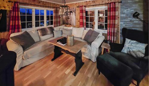 Three-Bedroom Vacation Home 
