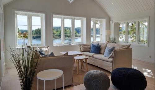 Three-Bedroom Vacation Home 