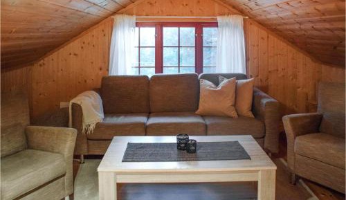Three-Bedroom Vacation Home 