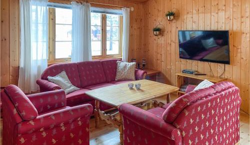 Three-Bedroom Vacation Home 
