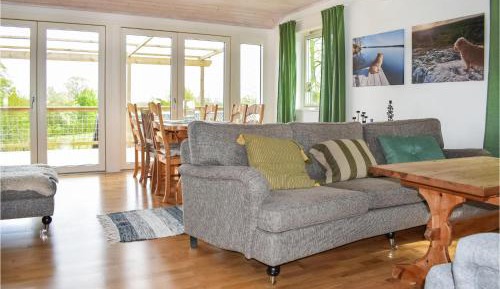Three-Bedroom Vacation Home 