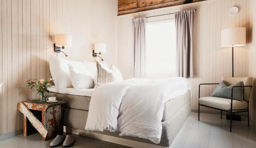 Harbor Cabin Suite