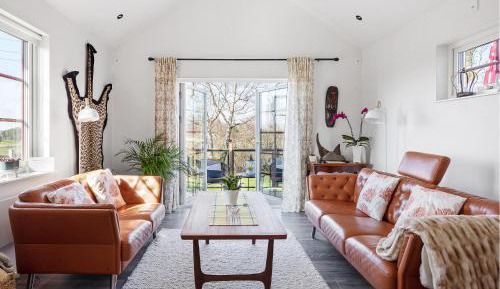 Three-Bedroom Vacation Home 