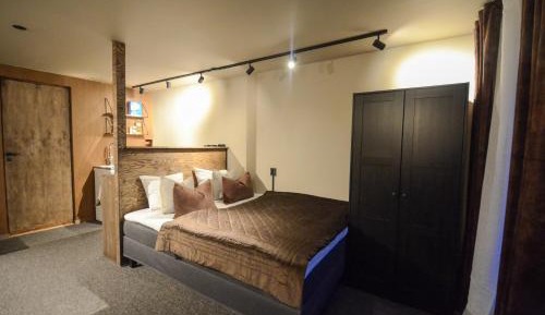 Steam Pier- Beachfront Apartment