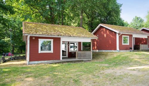 Cottage with Garden View
