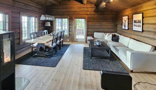 Three-Bedroom Vacation Home 
