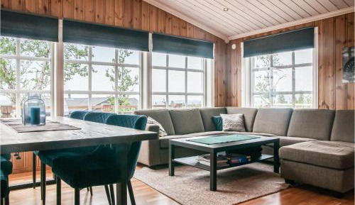 Three-Bedroom Vacation Home 