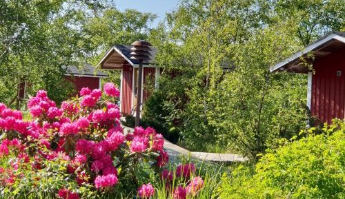 Cottage with Shared Bathroom