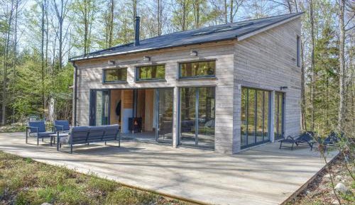 Three-Bedroom Vacation Home 